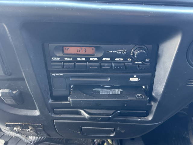 いすゞフォワードアルミウイング中型（4t）[写真35]