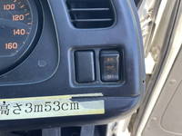 いすゞフォワードアルミウイング中型（4t）[写真37]