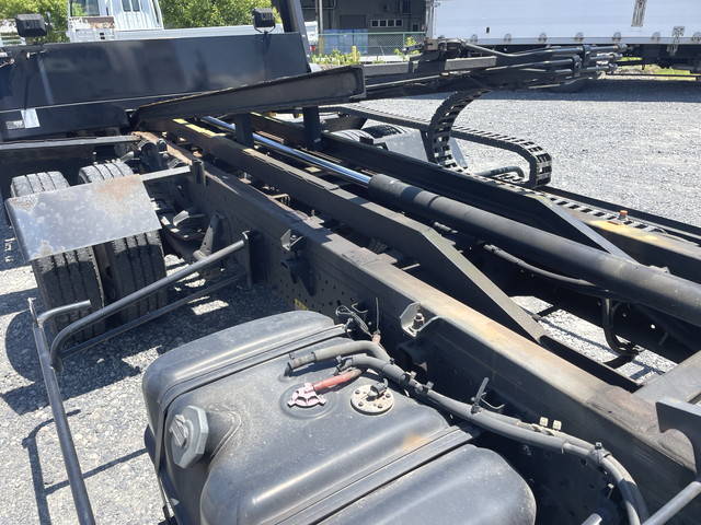 いすゞエルフセーフティローダー小型（2t・3t）[写真17]