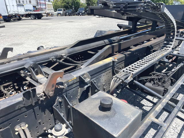 いすゞエルフセーフティローダー小型（2t・3t）[写真18]