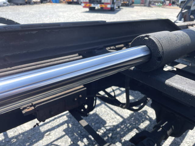 いすゞエルフセーフティローダー小型（2t・3t）[写真20]