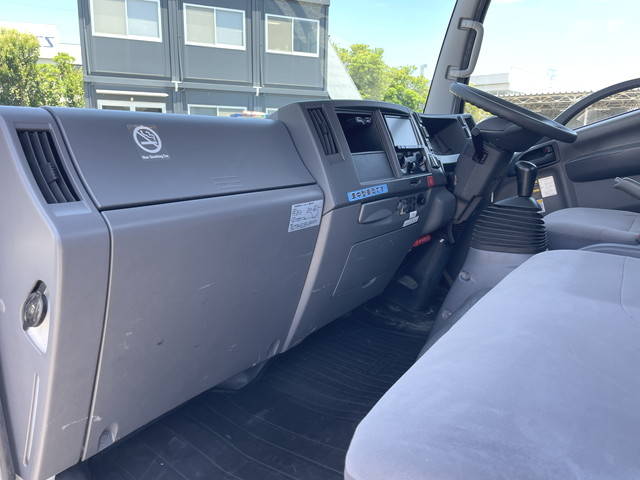 いすゞエルフセーフティローダー小型（2t・3t）[写真32]