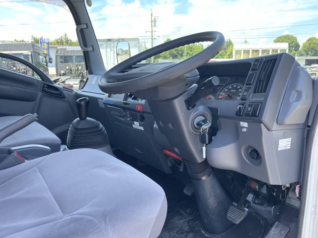 いすゞエルフセーフティローダー小型（2t・3t）[写真36]