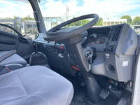 いすゞエルフセーフティローダー小型（2t・3t）[写真37]