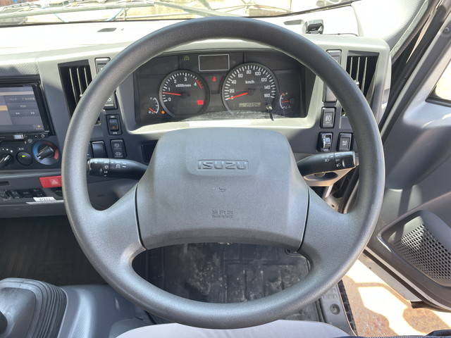 いすゞエルフセーフティローダー小型（2t・3t）[写真37]