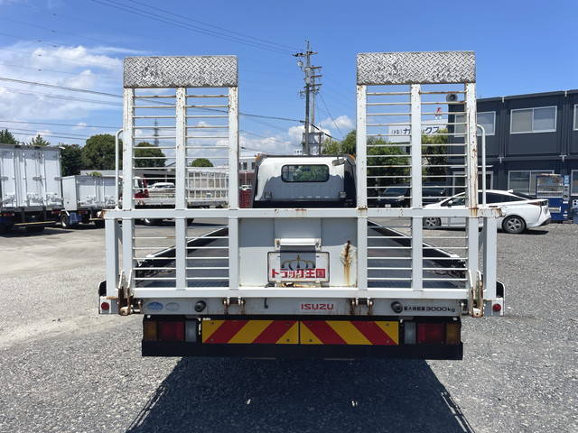 いすゞエルフセーフティローダー小型（2t・3t）[写真09]