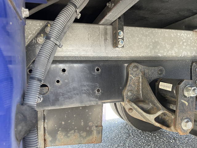 いすゞエルフ冷凍車（冷蔵車）小型（2t・3t）[写真25]