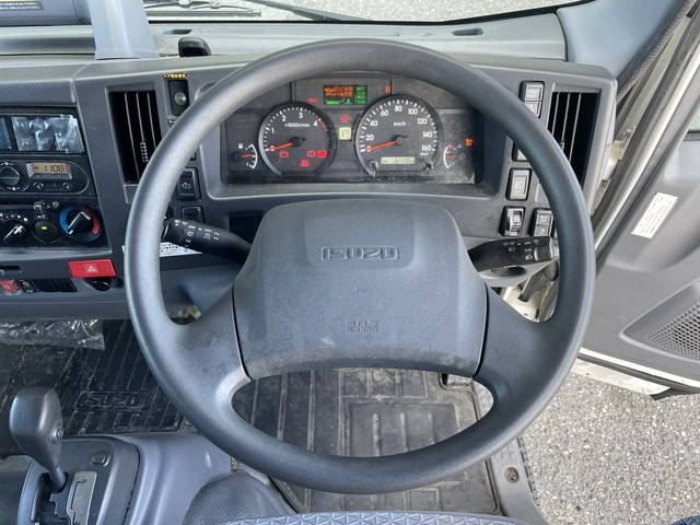 いすゞエルフ冷凍車（冷蔵車）小型（2t・3t）[写真34]