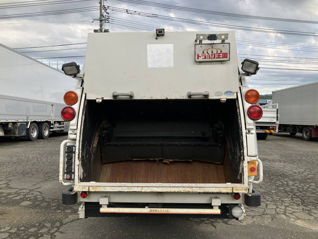 いすゞエルフパッカー車（塵芥車）小型（2t・3t）[写真10]
