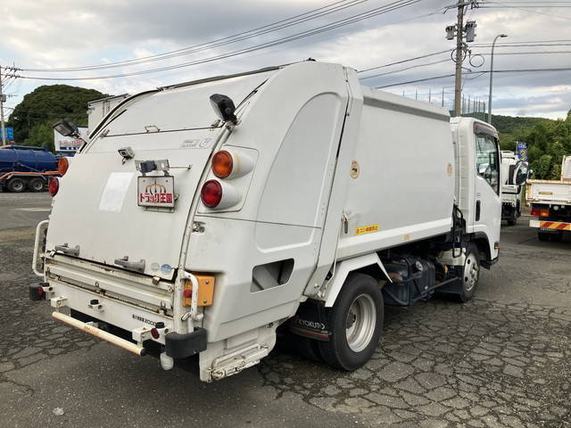いすゞエルフパッカー車（塵芥車）小型（2t・3t）[写真02]