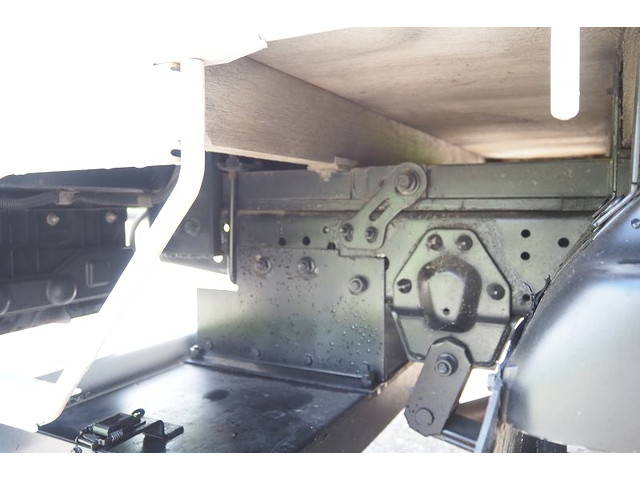 いすゞエルフアルミブロック小型（2t・3t）[写真23]