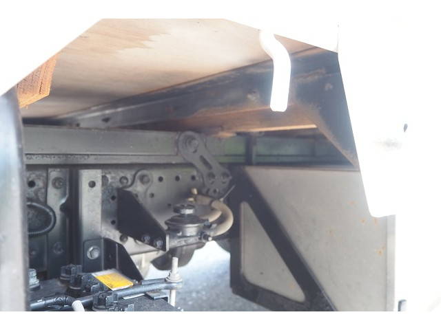 いすゞエルフアルミブロック小型（2t・3t）[写真26]