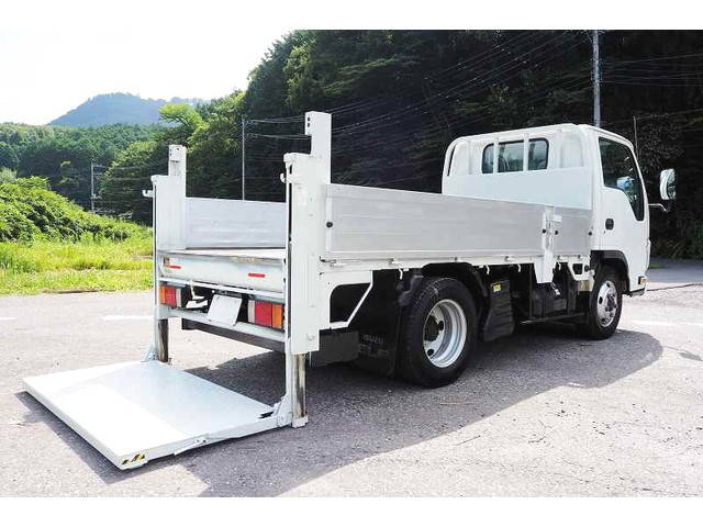 いすゞエルフアルミブロック小型（2t・3t）[写真04]