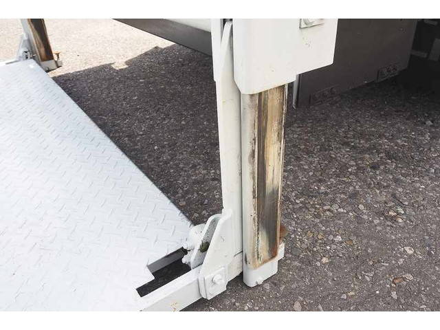 いすゞエルフアルミブロック小型（2t・3t）[写真09]