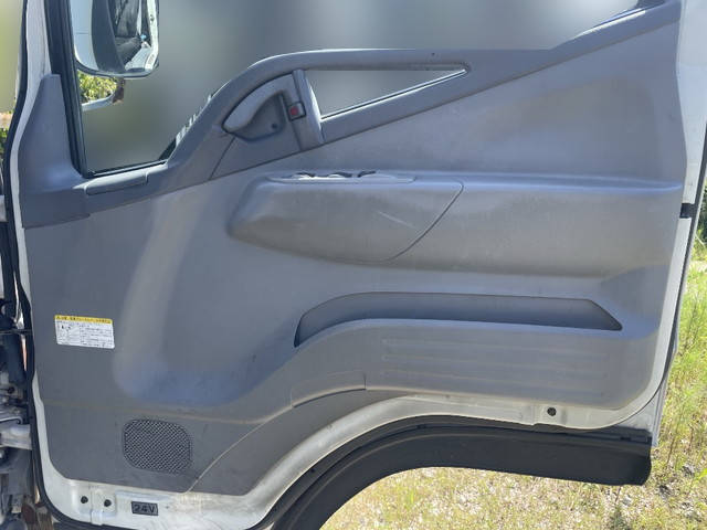 三菱ふそうキャンターセーフティローダー小型（2t・3t）[写真23]