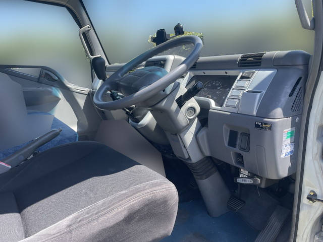 三菱ふそうキャンターセーフティローダー小型（2t・3t）[写真27]