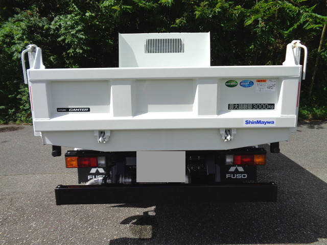 三菱ふそうキャンターダンプ小型（2t・3t）[写真10]