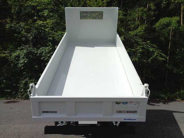 三菱ふそうキャンターダンプ小型（2t・3t）[写真11]