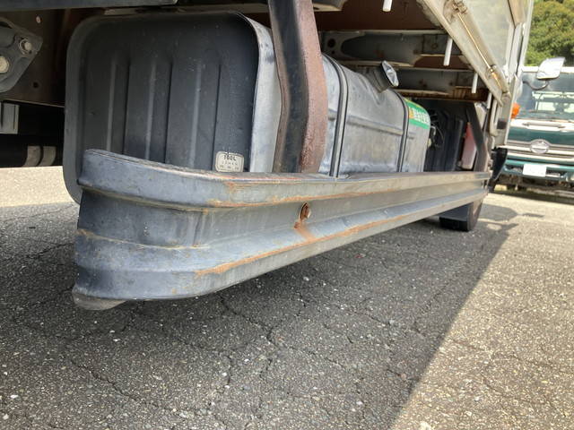 日野デュトロ平ボディ小型（2t・3t）[写真17]