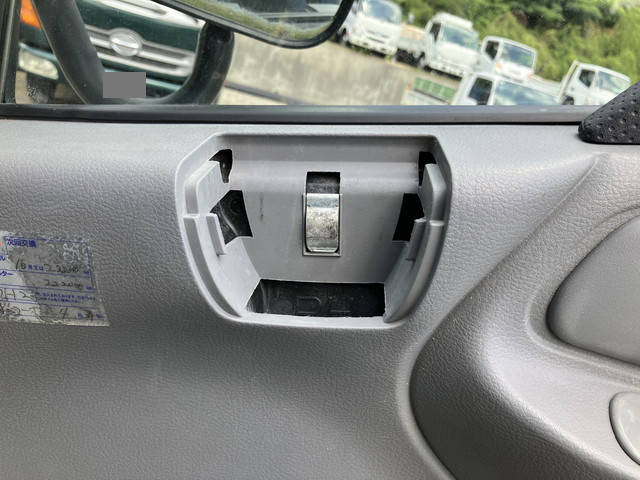 日野デュトロ平ボディ小型（2t・3t）[写真27]