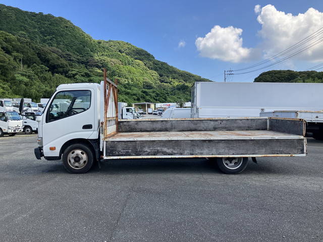 日野デュトロ平ボディ小型（2t・3t）[写真06]