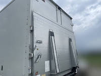 三菱ふそうファイター冷凍車（冷蔵車）中型（4t）[写真03]