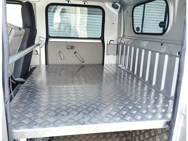 日産アトラスダブルキャブ（Wキャブ）小型（2t・3t）[写真28]