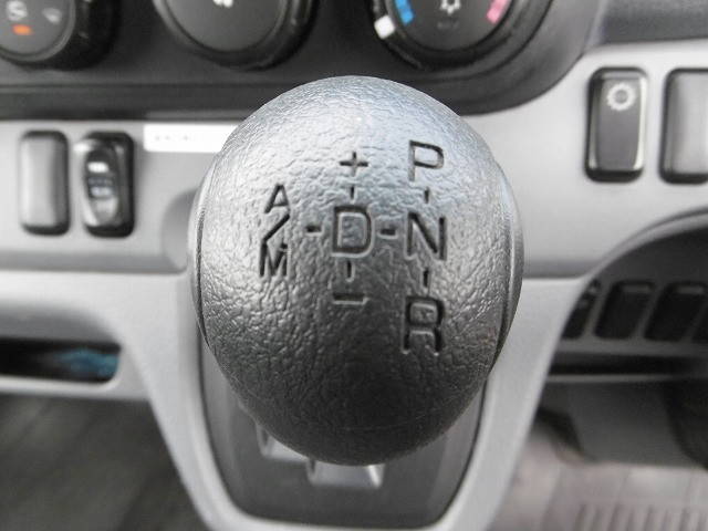 日産アトラスアルミバン小型（2t・3t）[写真11]