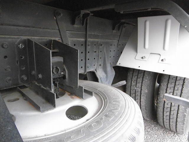 日産アトラスアルミバン小型（2t・3t）[写真24]