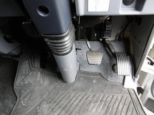 日産アトラスアルミバン小型（2t・3t）[写真05]