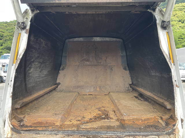 いすゞエルフパッカー車（塵芥車）小型（2t・3t）[写真15]