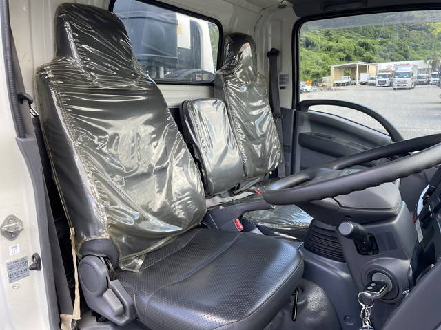 いすゞエルフパッカー車（塵芥車）小型（2t・3t）[写真32]