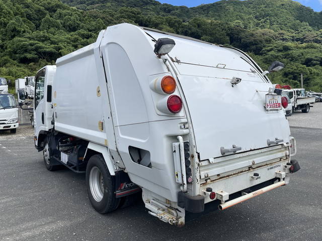 いすゞエルフパッカー車（塵芥車）小型（2t・3t）[写真04]