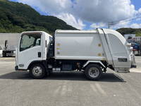 いすゞエルフパッカー車（塵芥車）小型（2t・3t）[写真06]