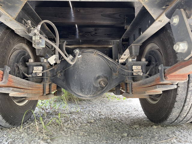 いすゞエルフダブルキャブ（Wキャブ）小型（2t・3t）[写真19]