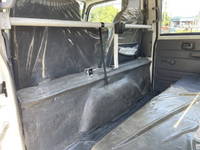 いすゞエルフダブルキャブ（Wキャブ）小型（2t・3t）[写真25]