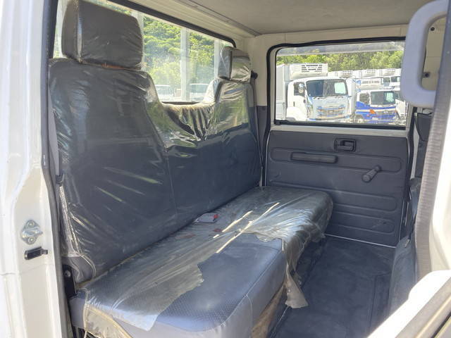 いすゞエルフダブルキャブ（Wキャブ）小型（2t・3t）[写真26]