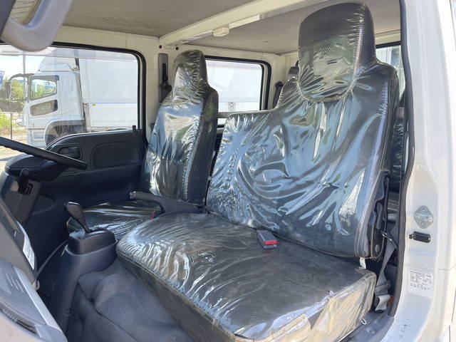 いすゞエルフダブルキャブ（Wキャブ）小型（2t・3t）[写真32]