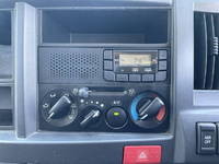 いすゞエルフダブルキャブ（Wキャブ）小型（2t・3t）[写真38]