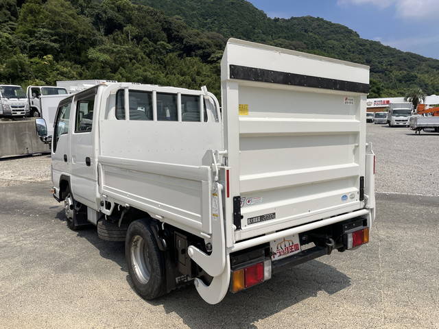 いすゞエルフダブルキャブ（Wキャブ）小型（2t・3t）[写真04]