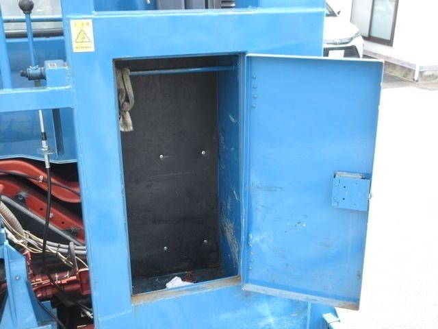 日野プロフィアセルフローダー大型（10t）[写真16]