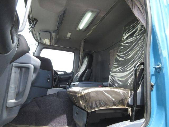 日野プロフィアセルフローダー大型（10t）[写真32]