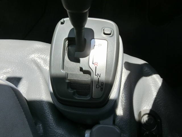 いすゞエルフアルミバン小型（2t・3t）[写真17]