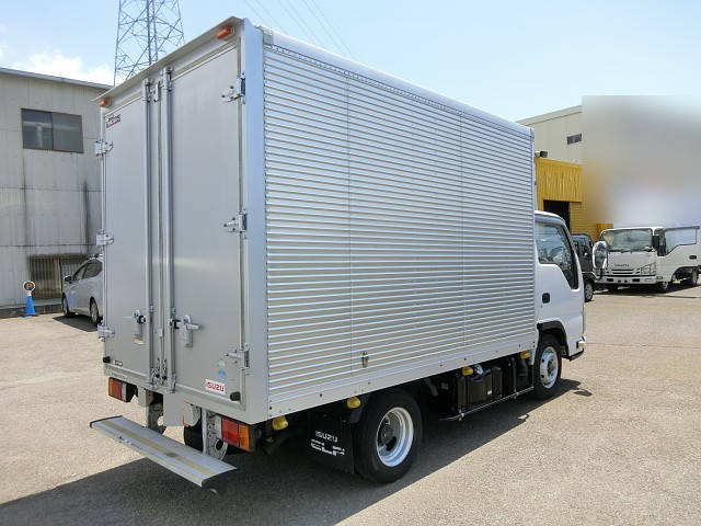 いすゞエルフアルミバン小型（2t・3t）[写真06]