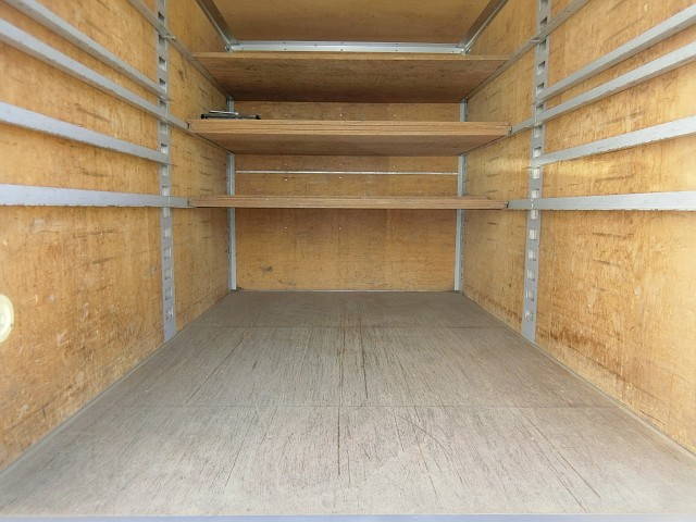 いすゞエルフアルミバン小型（2t・3t）[写真08]