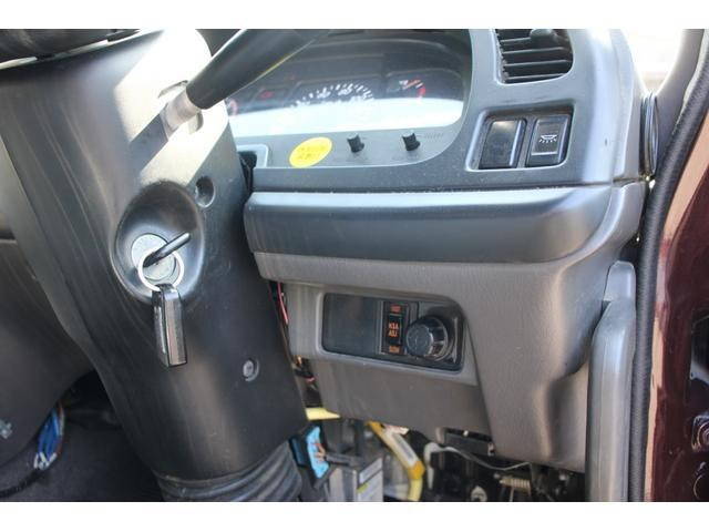 いすゞギガダンプ大型（10t）[写真33]