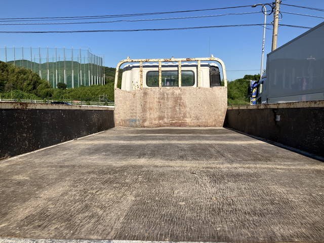 日野デュトロ平ボディ小型（2t・3t）[写真12]