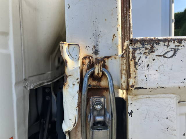 日野デュトロ平ボディ小型（2t・3t）[写真14]