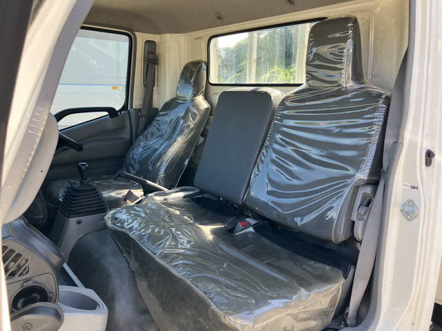 日野デュトロ平ボディ小型（2t・3t）[写真26]