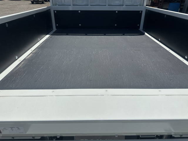 三菱ふそうキャンターダブルキャブ（Wキャブ）小型（2t・3t）[写真13]